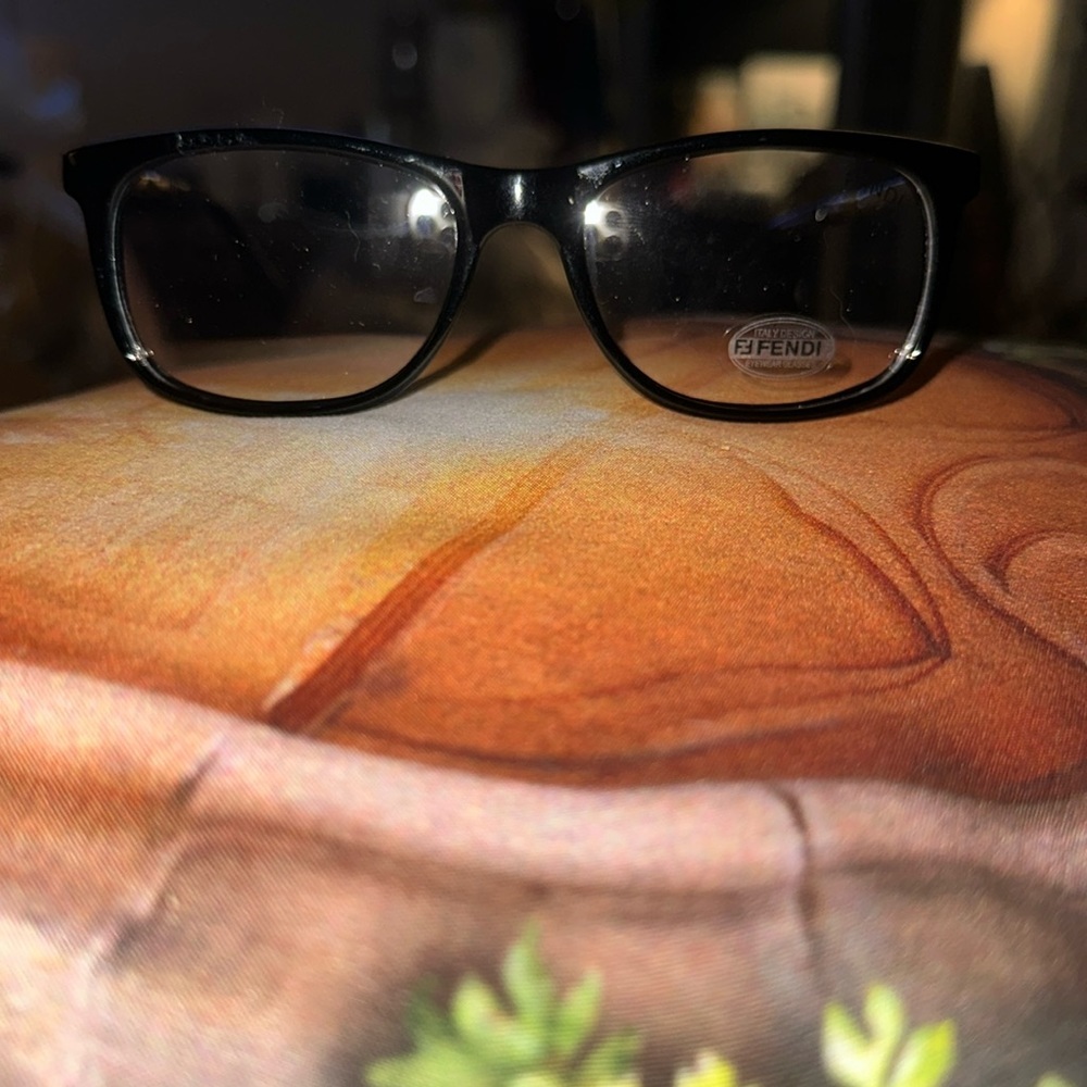 Frames‎